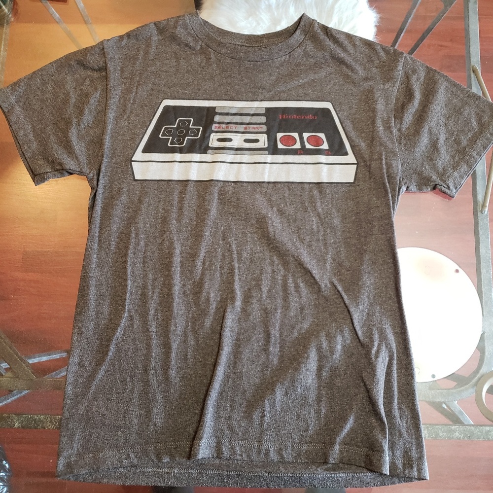 Nintendo NES Controller Gaming Tee